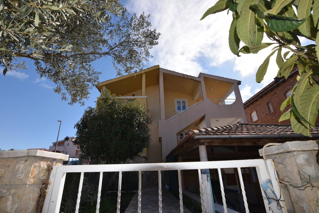 ביוגראד נה מורו Apartments Batarilo מראה חיצוני תמונה