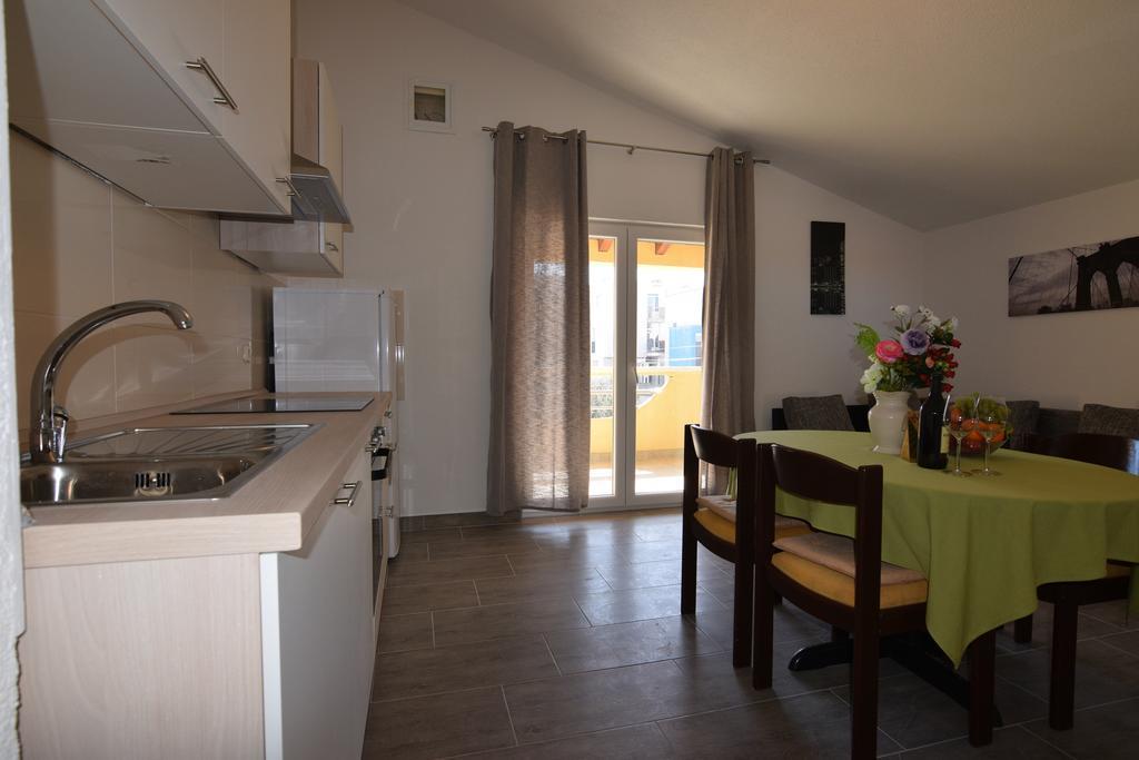 ביוגראד נה מורו Apartments Batarilo מראה חיצוני תמונה